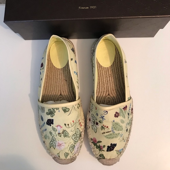 Gucci Shoes - Gucci flora knight espadrilles women’s size 9